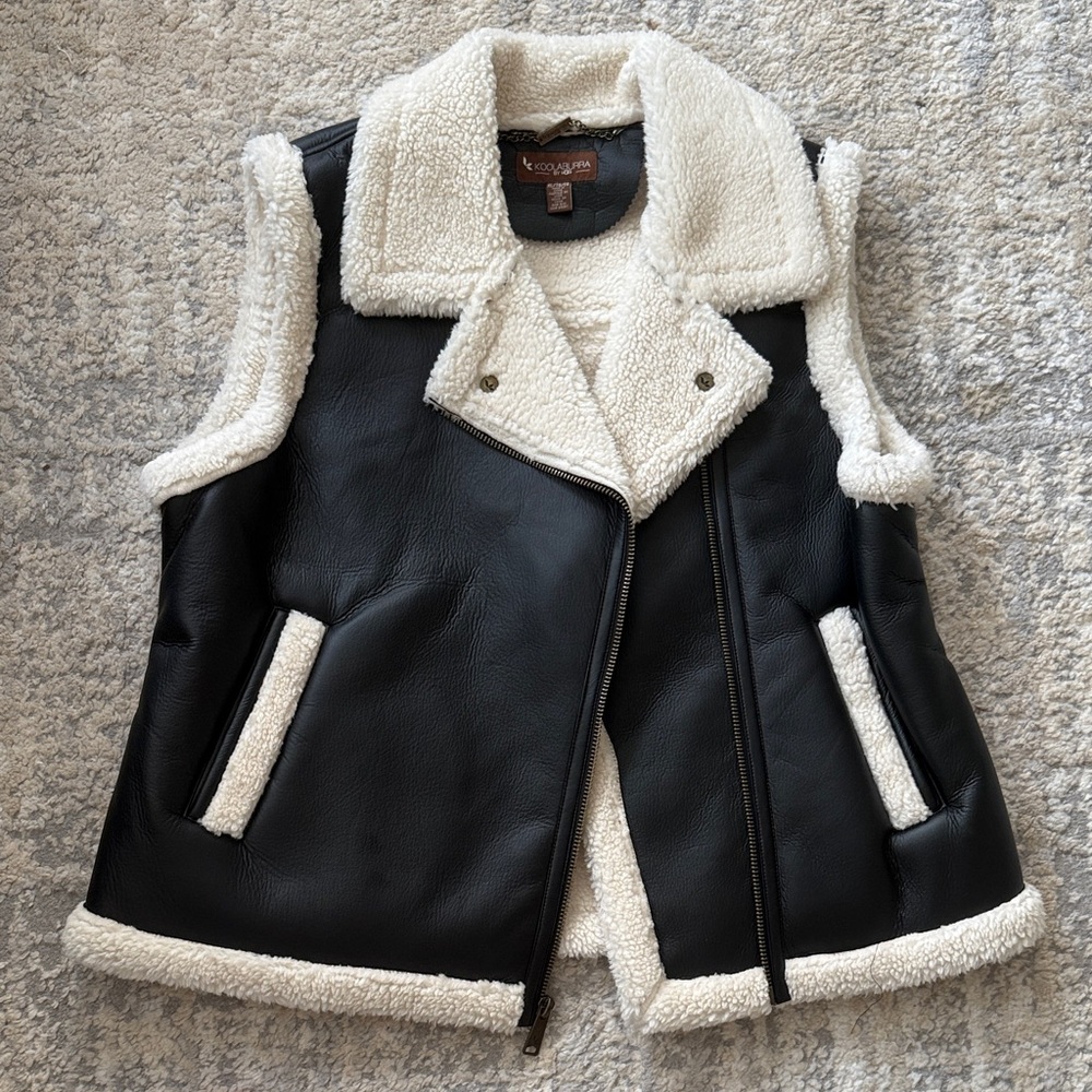 Koolaburra Black and Cream Sherpa Vest